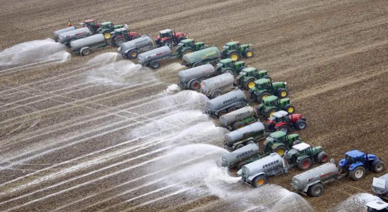 tractor-reuters-770x420