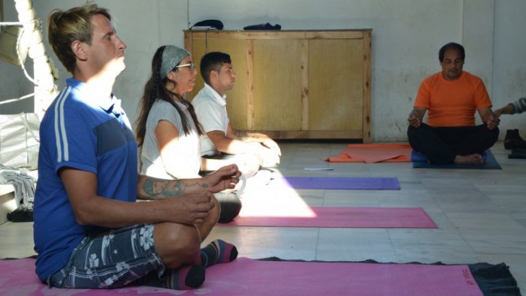 Yoga presos - observador