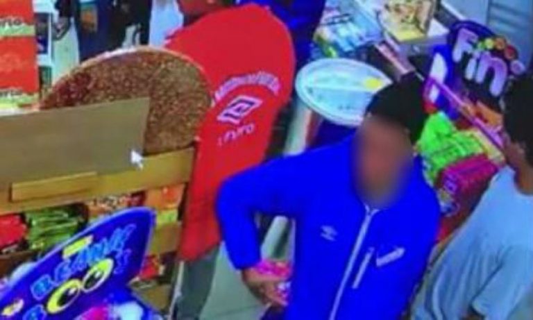 Hinchas Nacional - robo