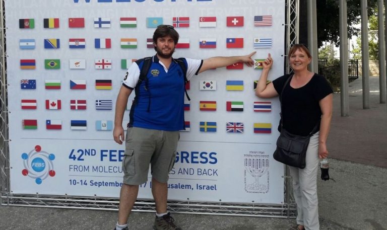 48274scr_c935ee52cae069f