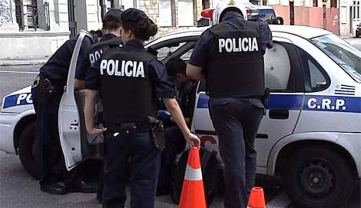 Policía