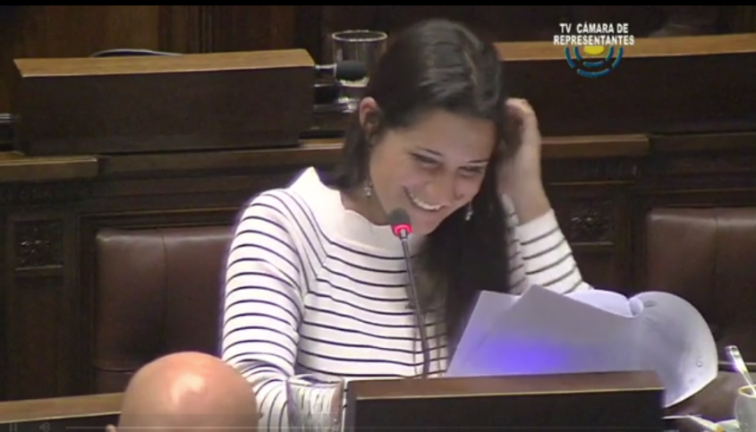 Diputada risas -observador