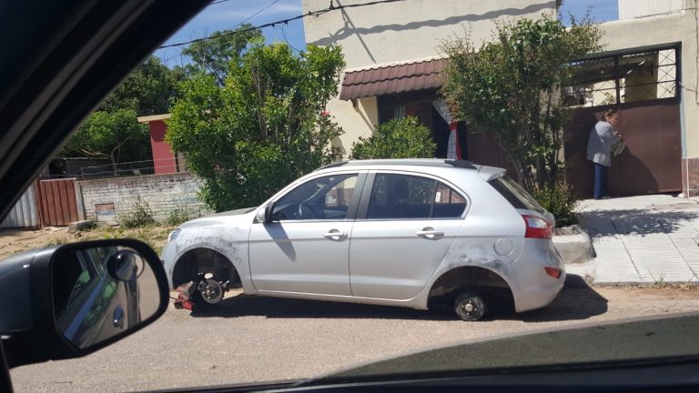 Auto sin ruedas -liset cuadrado