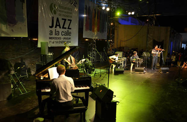 Jazz a la calle - Mercedes