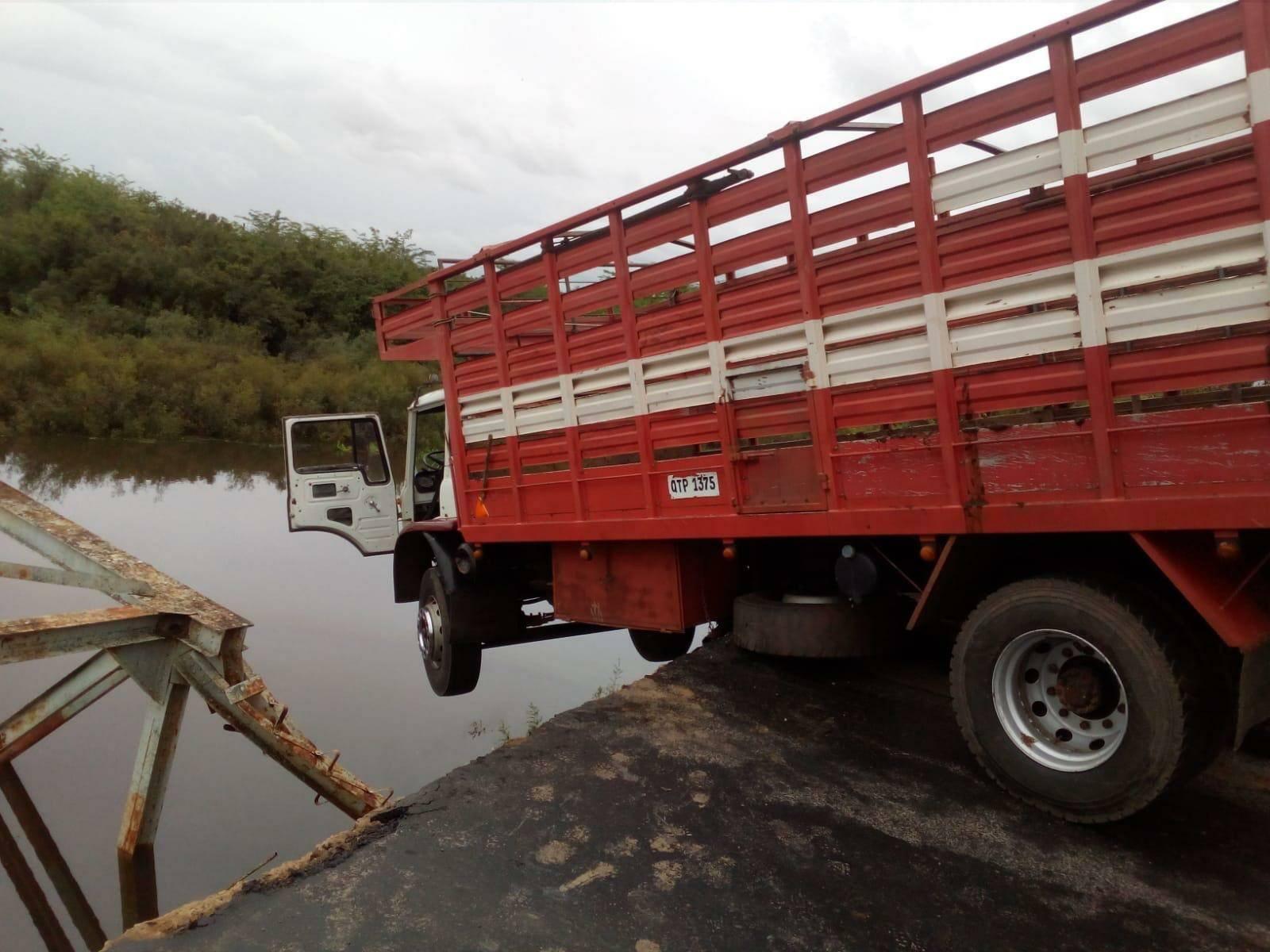 Puente Sarandi del Yi -arroyo Agua Sucia (1)