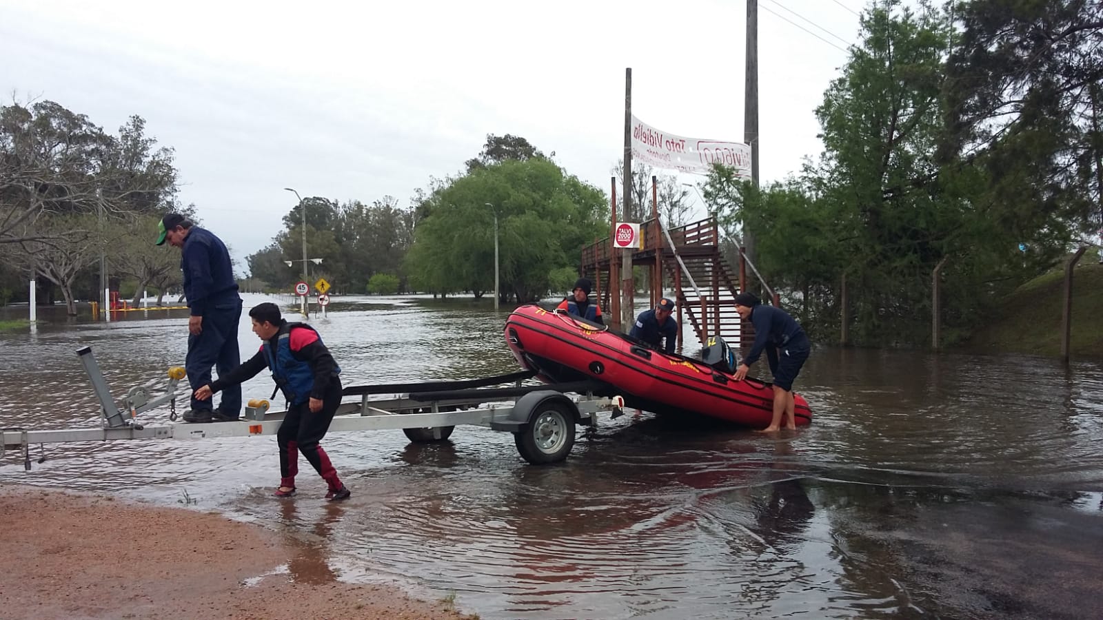 Bomberos rescate (2)