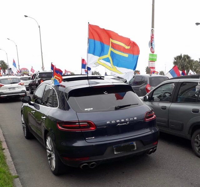 Porsche matricula requerida