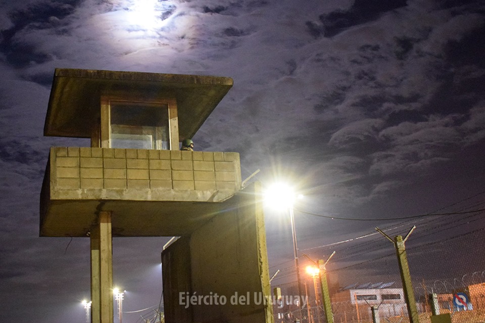 Vigía militar cárcel