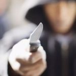 Asaltante - robo con cuchillo