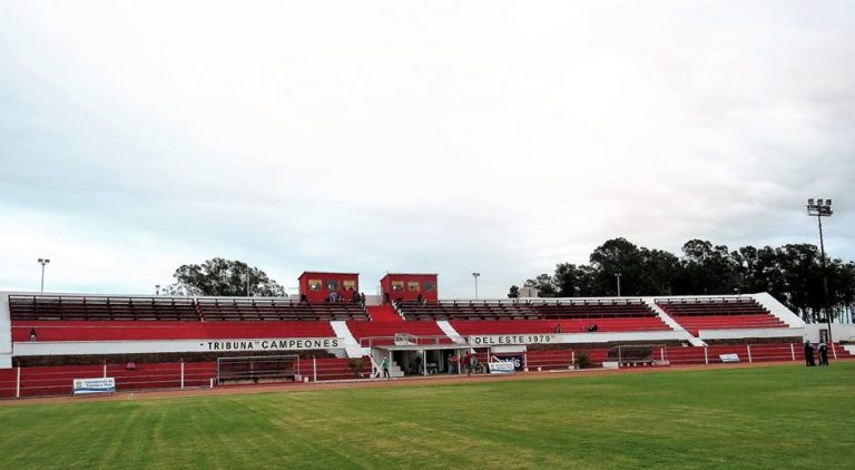 Estadio Centro Empleados de Comercio