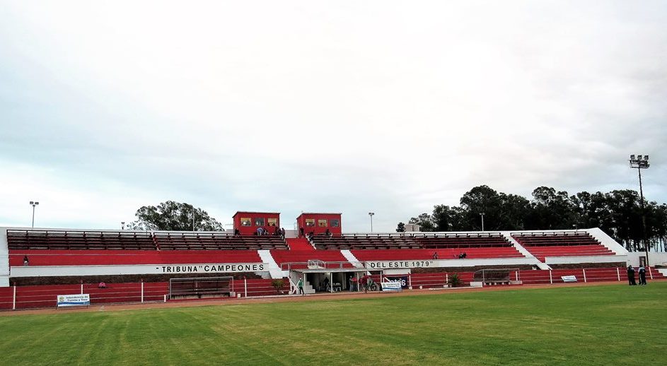 Estadio Centro Empleados de Comercio