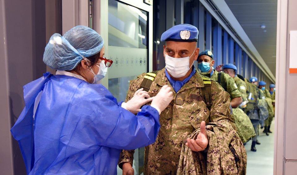 Retorno cascos azules