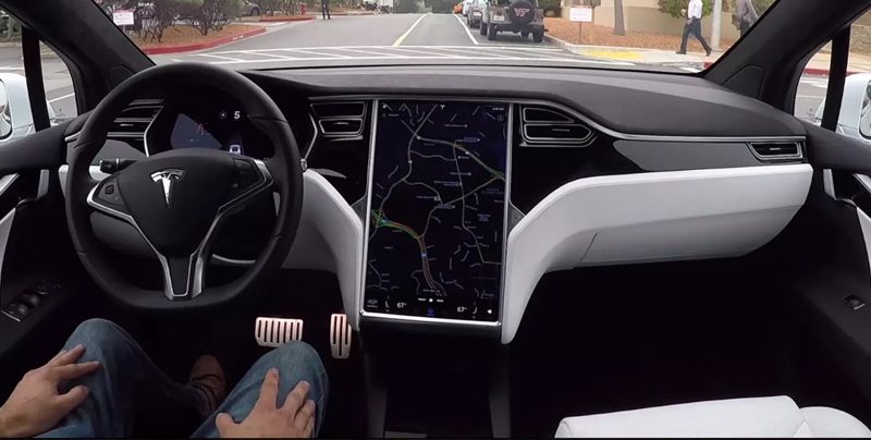 Tesla piloto automático