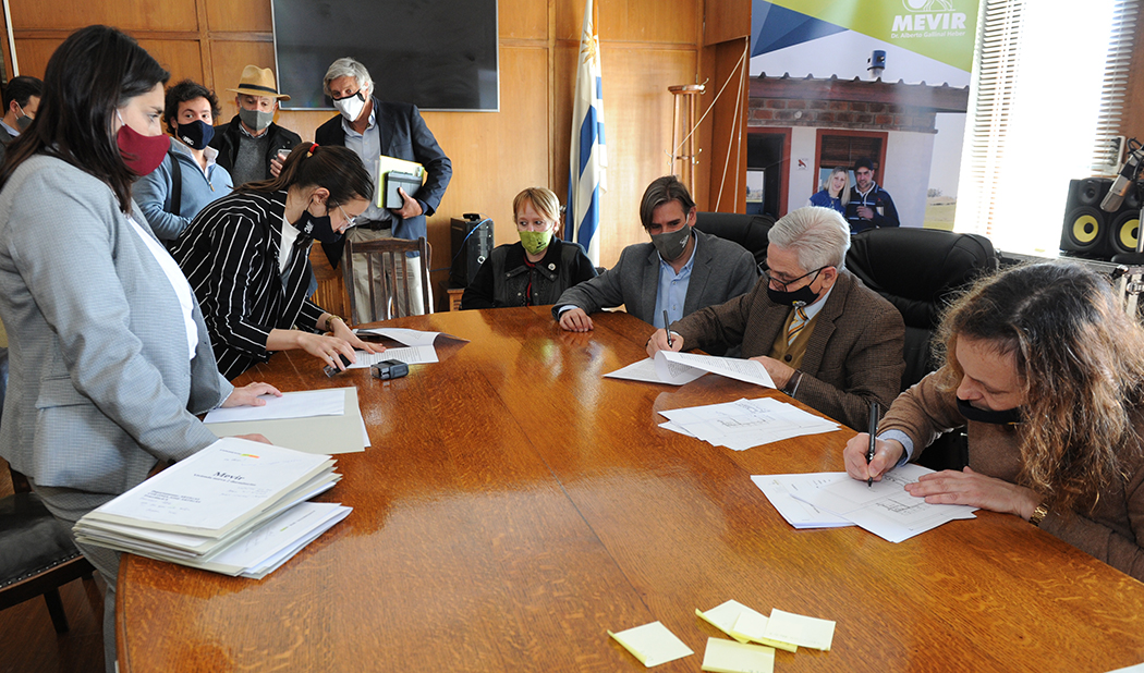 acuerdo MEVIR e INAC