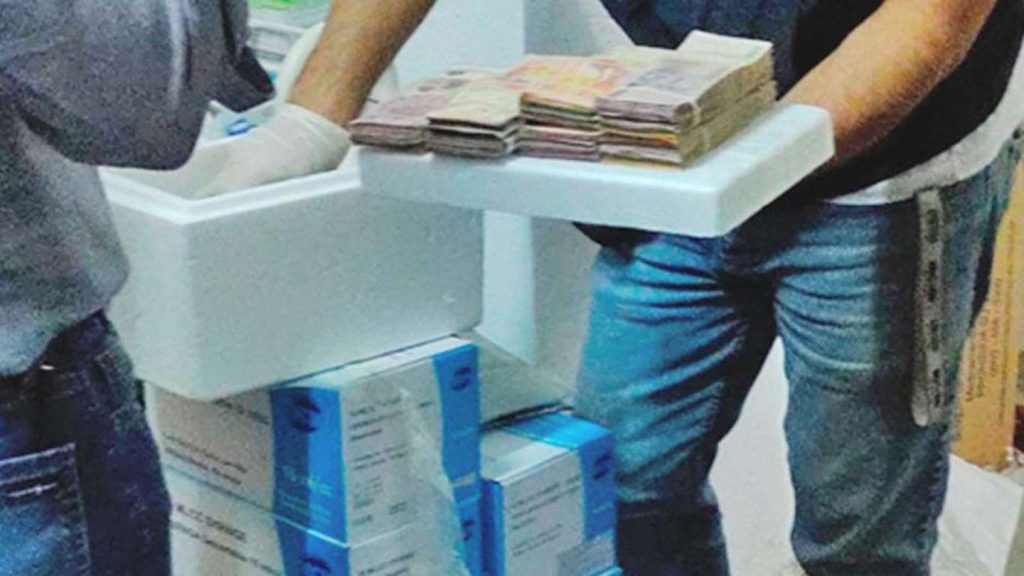 Dinero de vacunas -elliberal