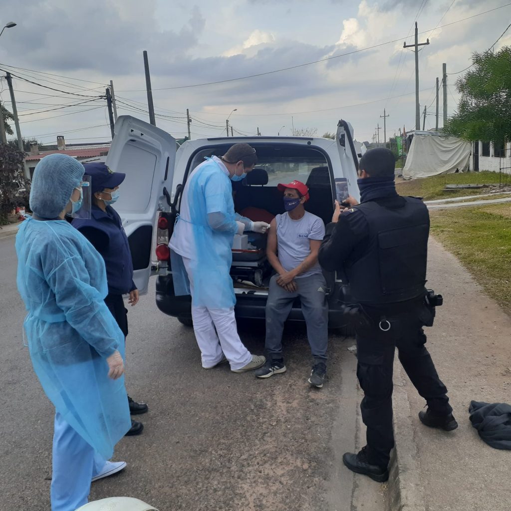 Vacunación puerta a puerta (2)