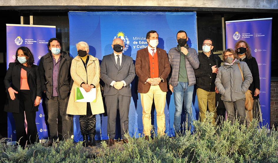 Becas Carlos Quijano