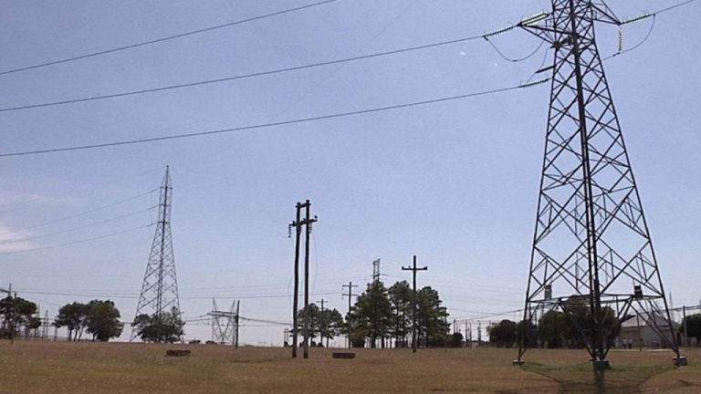 Torres de alta tensión