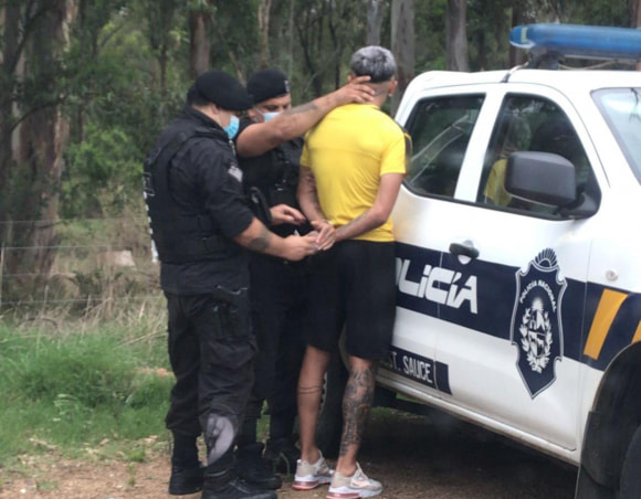 Jugador detenido portando un arma