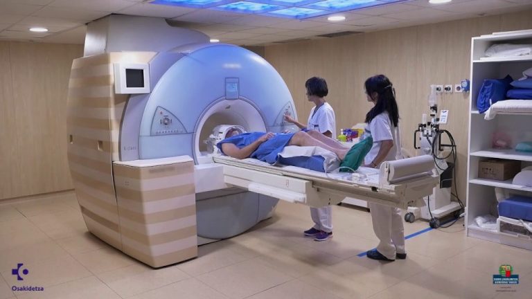 Equipo resonancia magnética