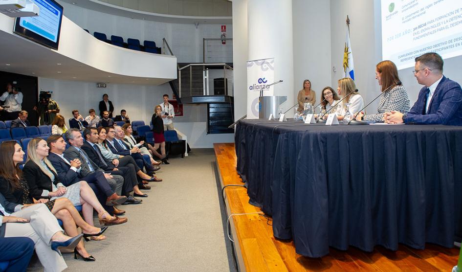 Becas de Inglés para Sembrando