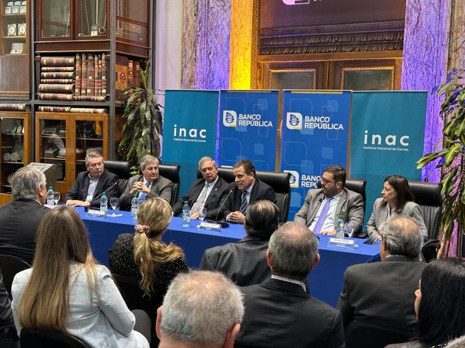 Mattos, fondos de adecuación para carnicerías y pollerías del interior del país