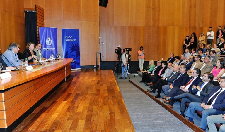 Capacitación de funcionarios