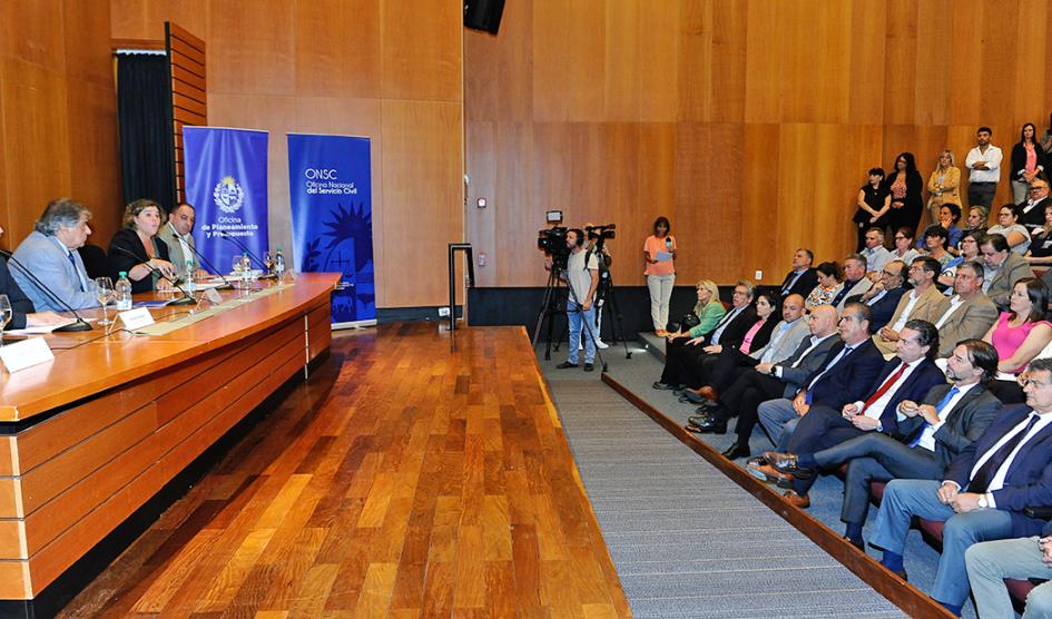 Capacitación de funcionarios