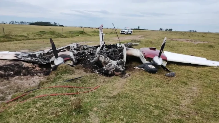 Avioneta incendiada en Vergara