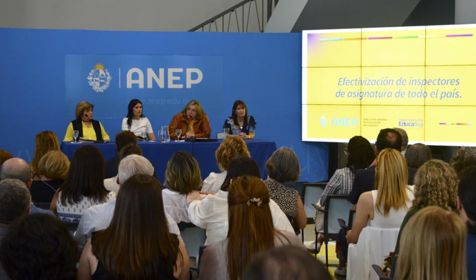 Inspectores enseñanza